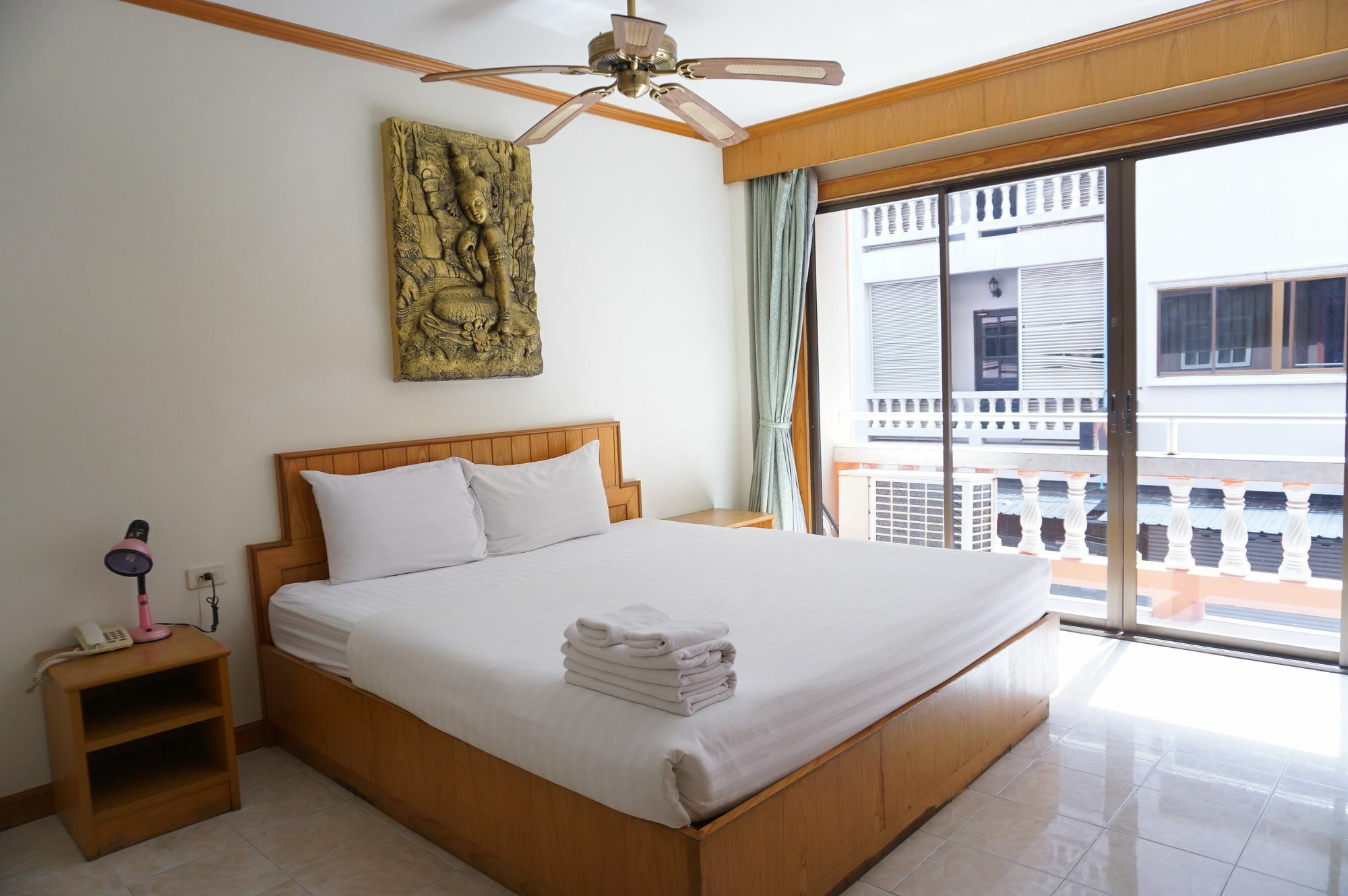 Andaman Sea Patong Hotel Luaran gambar